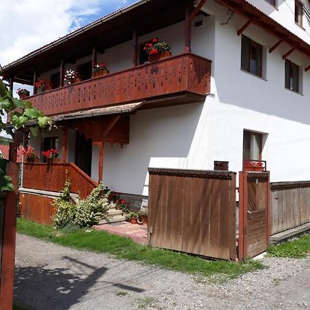 プライド Molnar Vendeghaz Bed & Breakfast エクステリア 写真